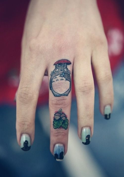 tattoo femenino en un dedo 43