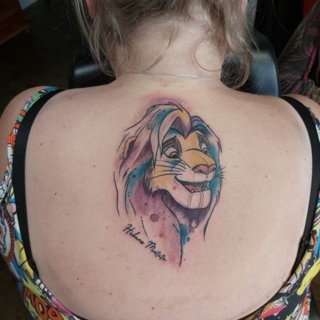 tattoo femenino leon para la espalda 27