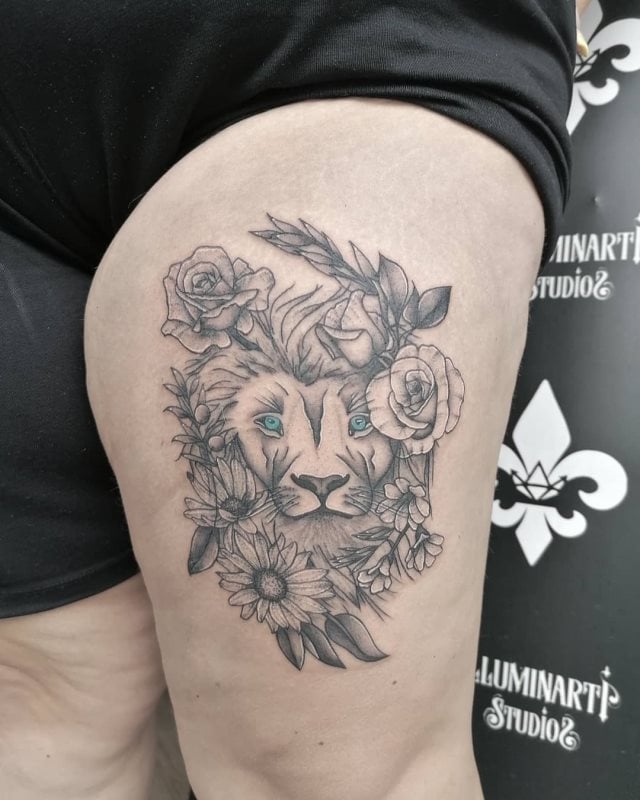 tattoo femenino leon para la pierna 29