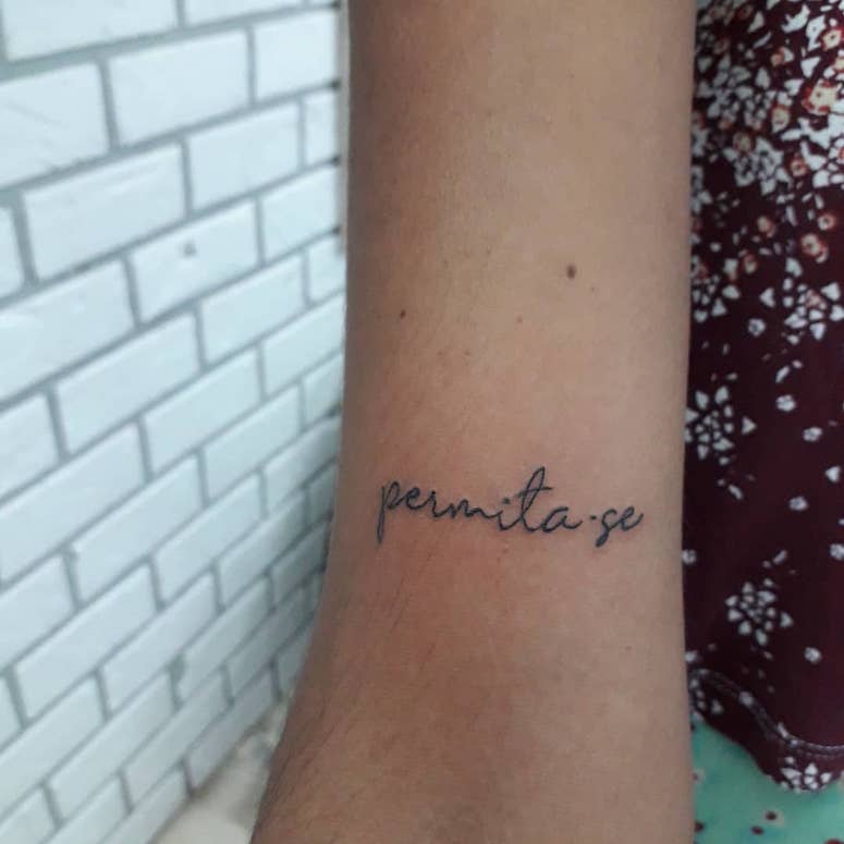 tattoo femenino minimalista 21