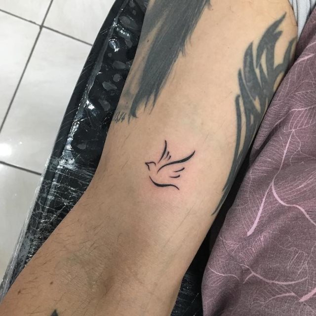 tattoo femenino minimalista 44