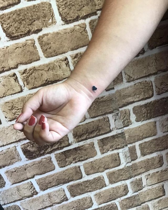 tattoo femenino minimalista 46