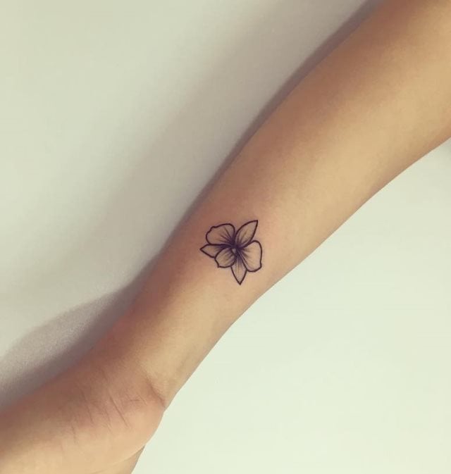 tattoo femenino minimalista 74