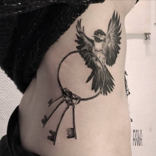 tattoo femenino pajaro 26