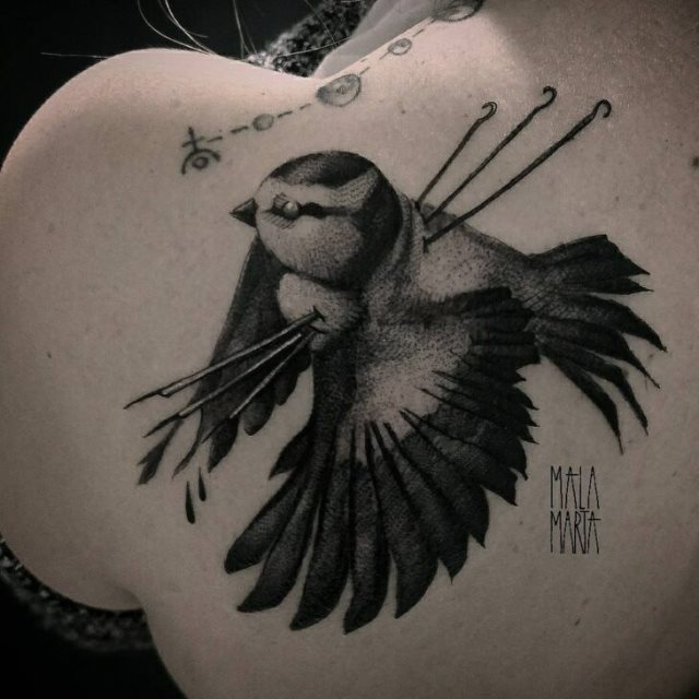 tattoo femenino pajaro 76