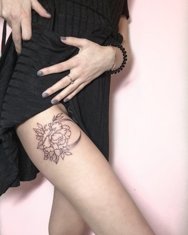 tattoo femenino para el muslo 01