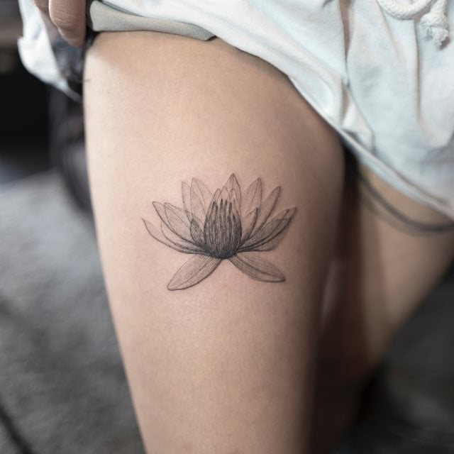 tattoo femenino para el muslo 100