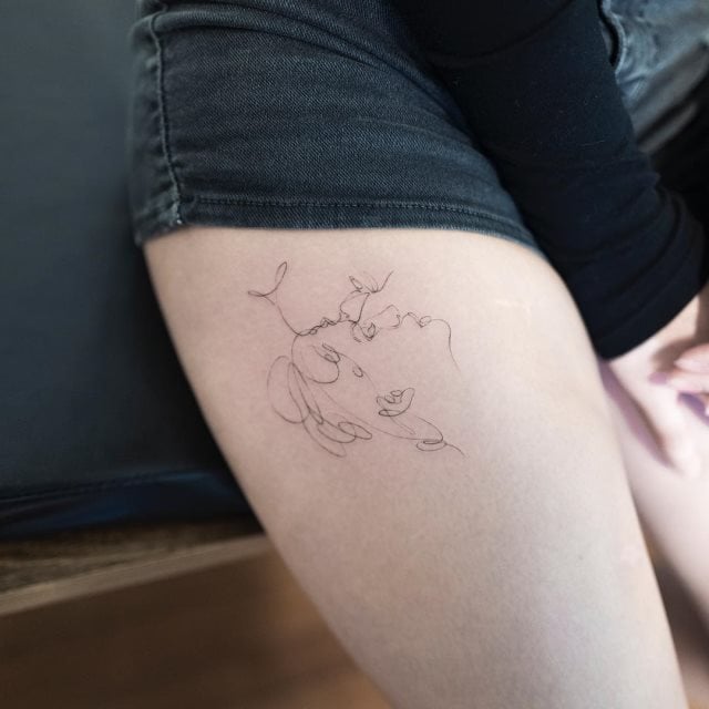 tattoo femenino para el muslo 101