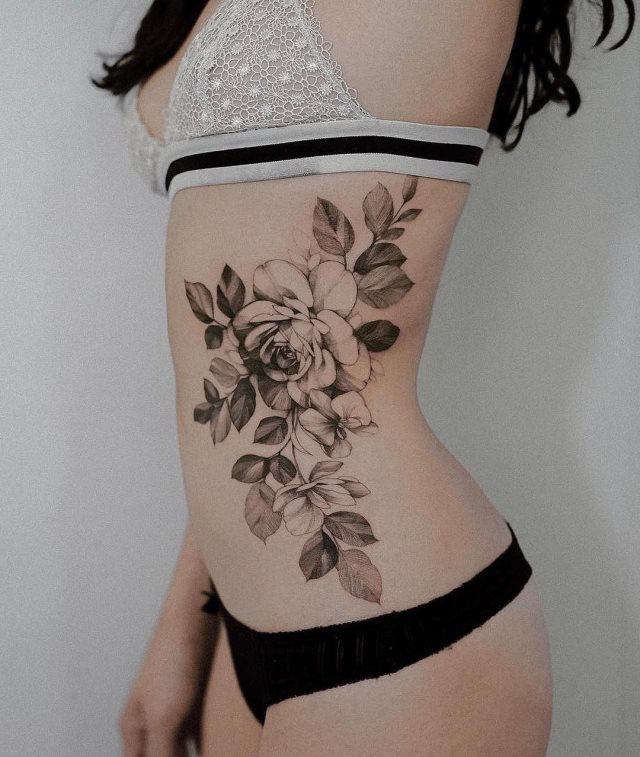 tattoo femenino para la cintura 01