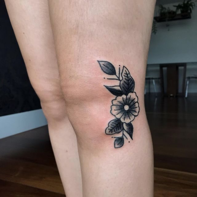 tattoo femenino para la rodilla 41