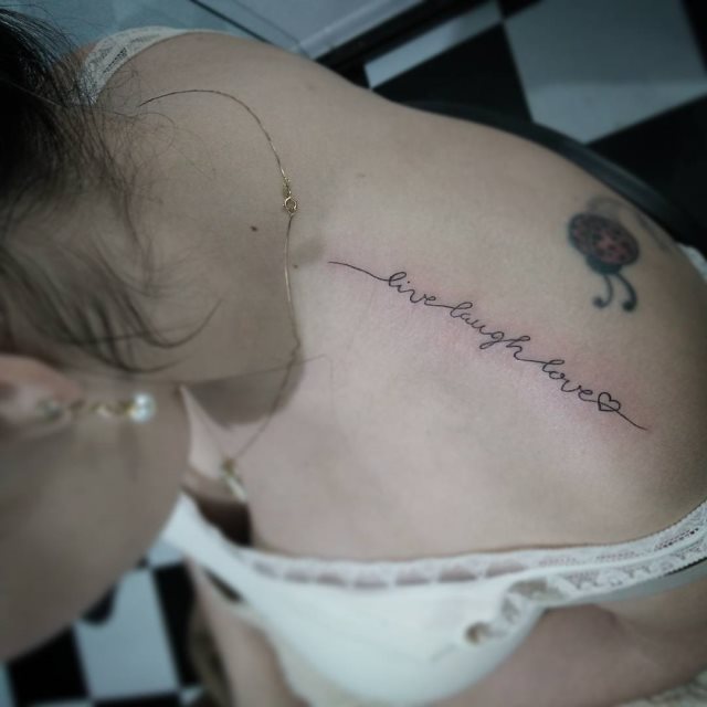 tattoo femenino trazos lineas finas 21