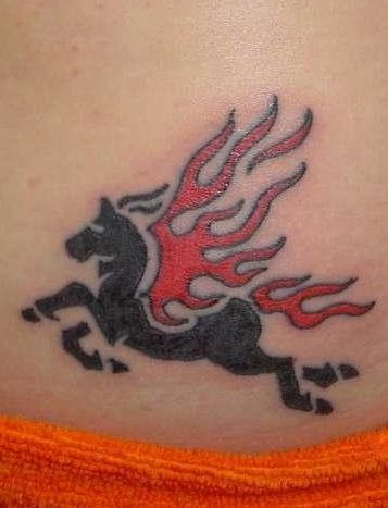 tatuaje caballo 556
