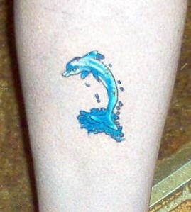 tatuaje delfin 506