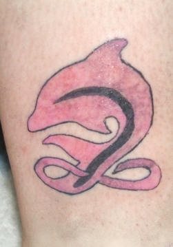 tatuaje delfin 508