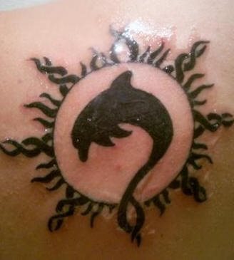 tatuaje delfin 523