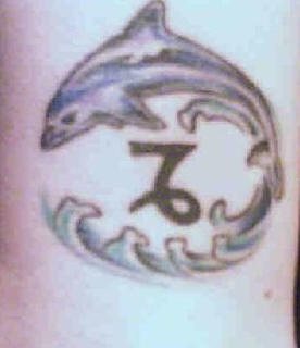 tatuaje delfin 524