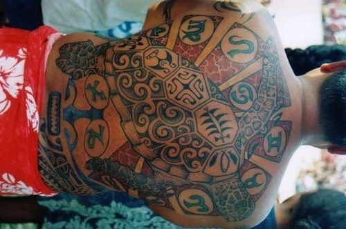 tatuaje hawaiano 1058