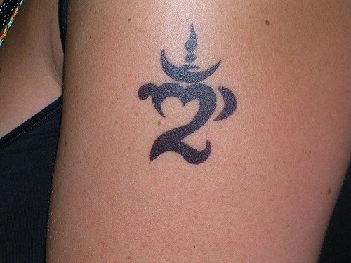 tatuaje hindu 1041