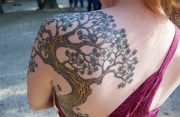 tatuaje arbol 15