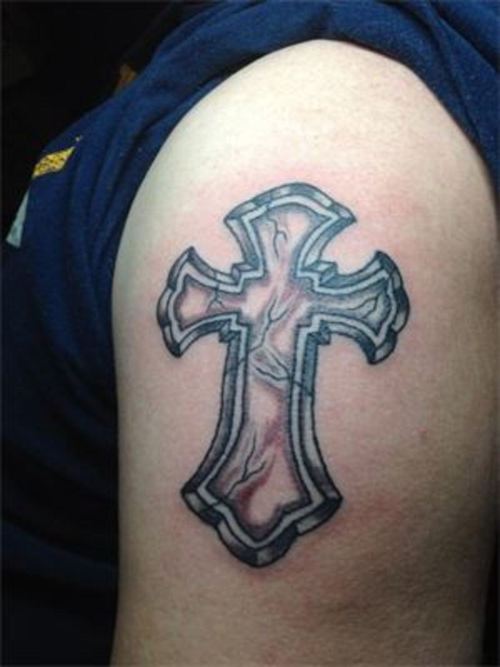 tatuaje cruz 33