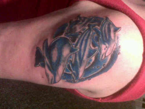 tatuaje delfin 49