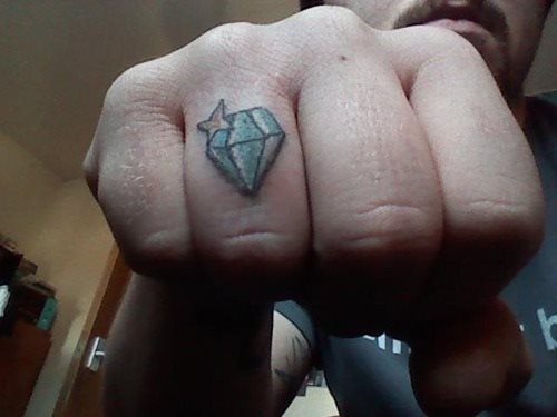 tatuaje diamante 38