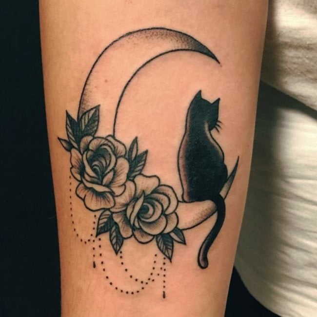 Significado de los 6 tatuajes de gatos más tatuados