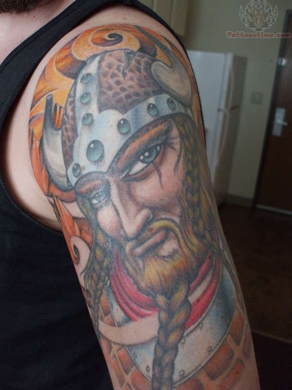 Imagen de un vikingo, esta vez en color