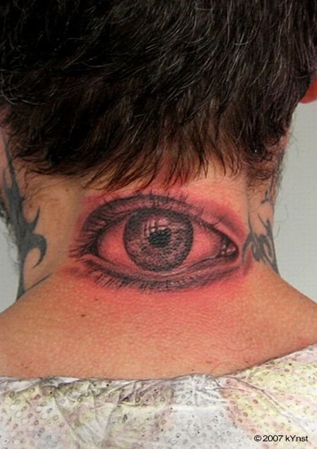 Realista diseo de un ojo en rojo