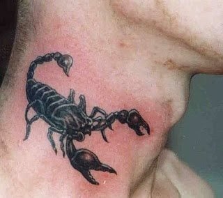 Sigo diciendo que no me gusta nada estos diseos de escorpiones y menos si este tattoo es en el cuello