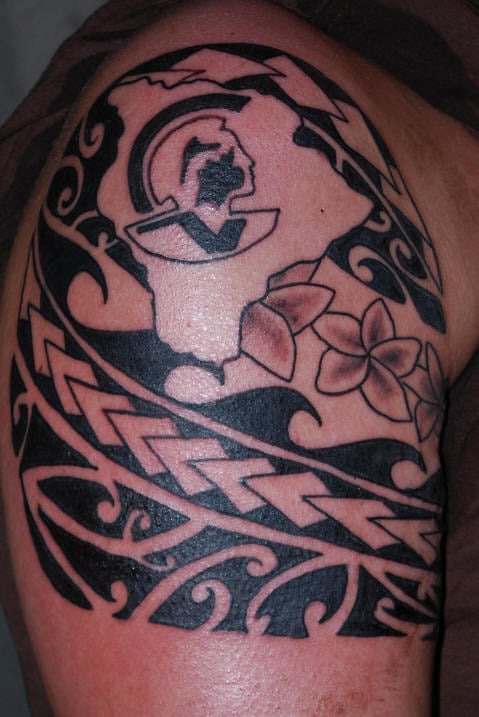 tatuaje hawaiano 133
