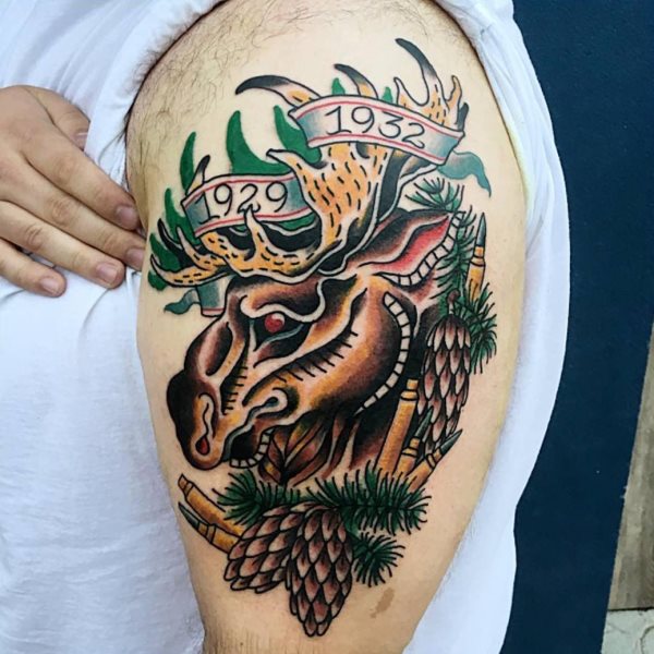 tatuaje caza cazador 447