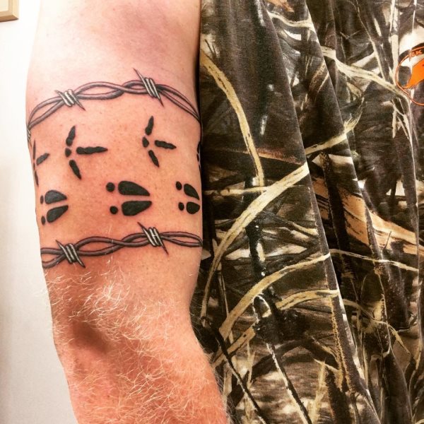 tatuaje caza cazador 479