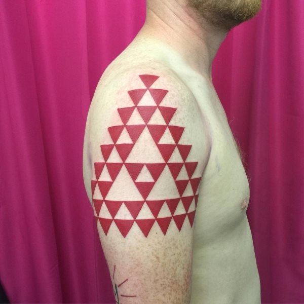 tatuaje triangulo 125