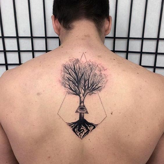 tatuaje arbol vida para hombre 02