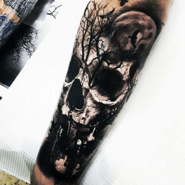 tatuaje calavera y arbol para hombre 34