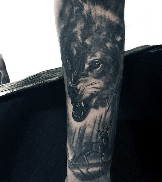 tatuaje ciervo para hombre 04