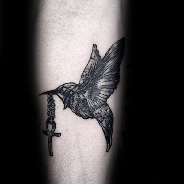 tatuaje colibri para hombre 33