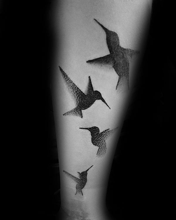 tatuaje colibri para hombre 47
