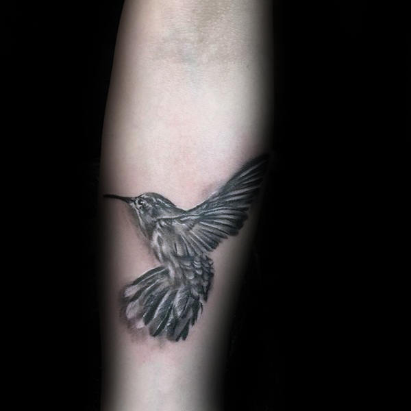 tatuaje colibri para hombre 64