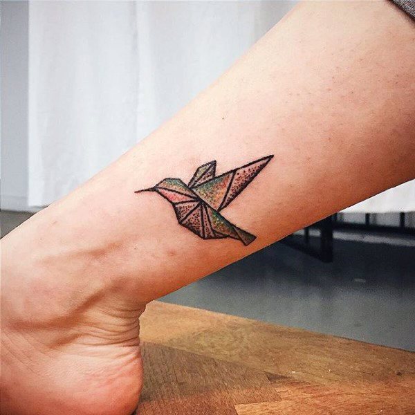 tatuaje colibri para hombre 71