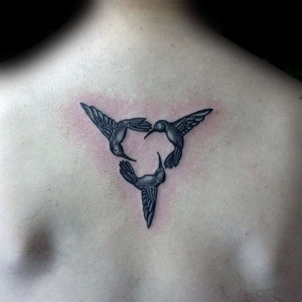tatuaje colibri para hombre 72
