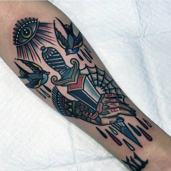 tatuaje daga para hombre 24
