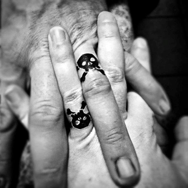 tatuaje dedos para hombre 36