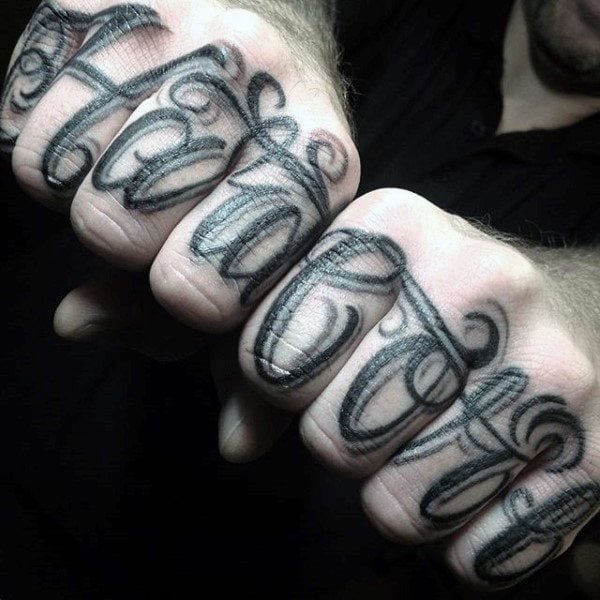 tatuaje dedos para hombre 41