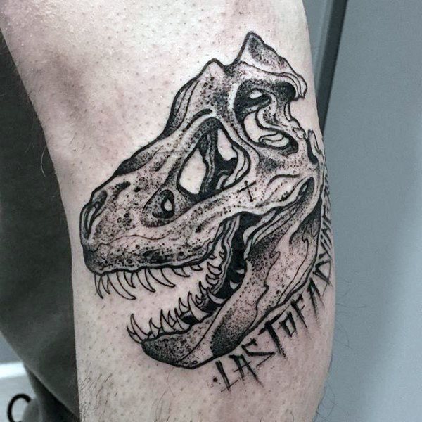 tatuaje dinosaurio para hombre 12
