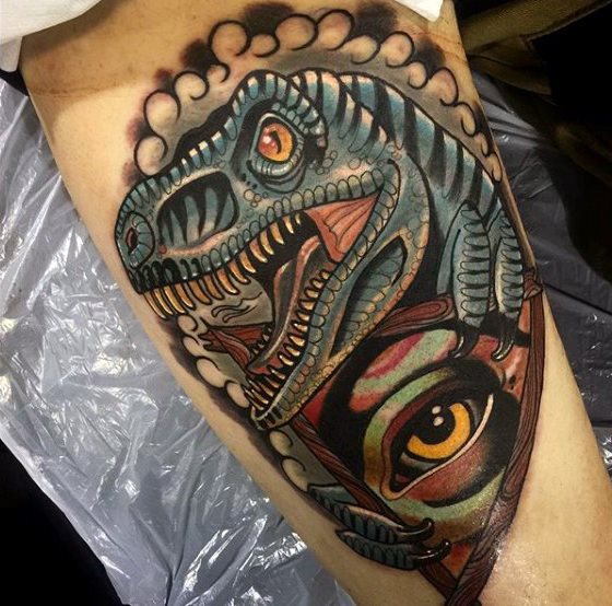 tatuaje dinosaurio para hombre 13