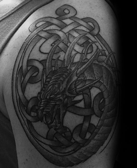tatuaje dragon celta para hombre 08