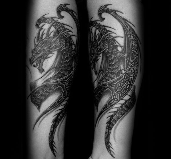 tatuaje dragon celta para hombre 15