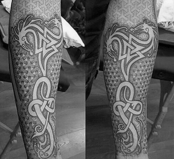 tatuaje dragon celta para hombre 19